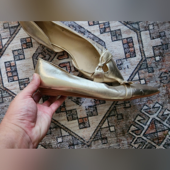 Gold Nine West flats - Picture 3 of 3